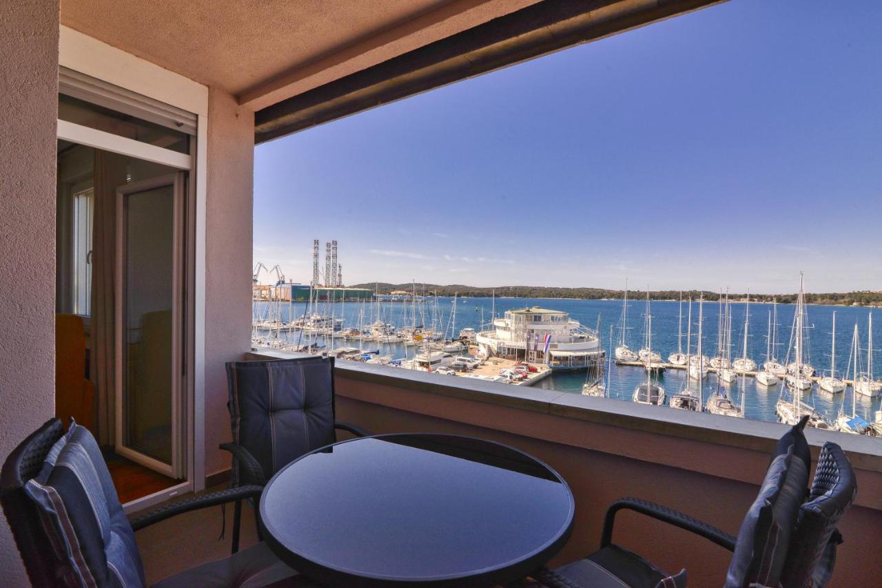 Studio Apartment Harbour Pula Exteriér fotografie