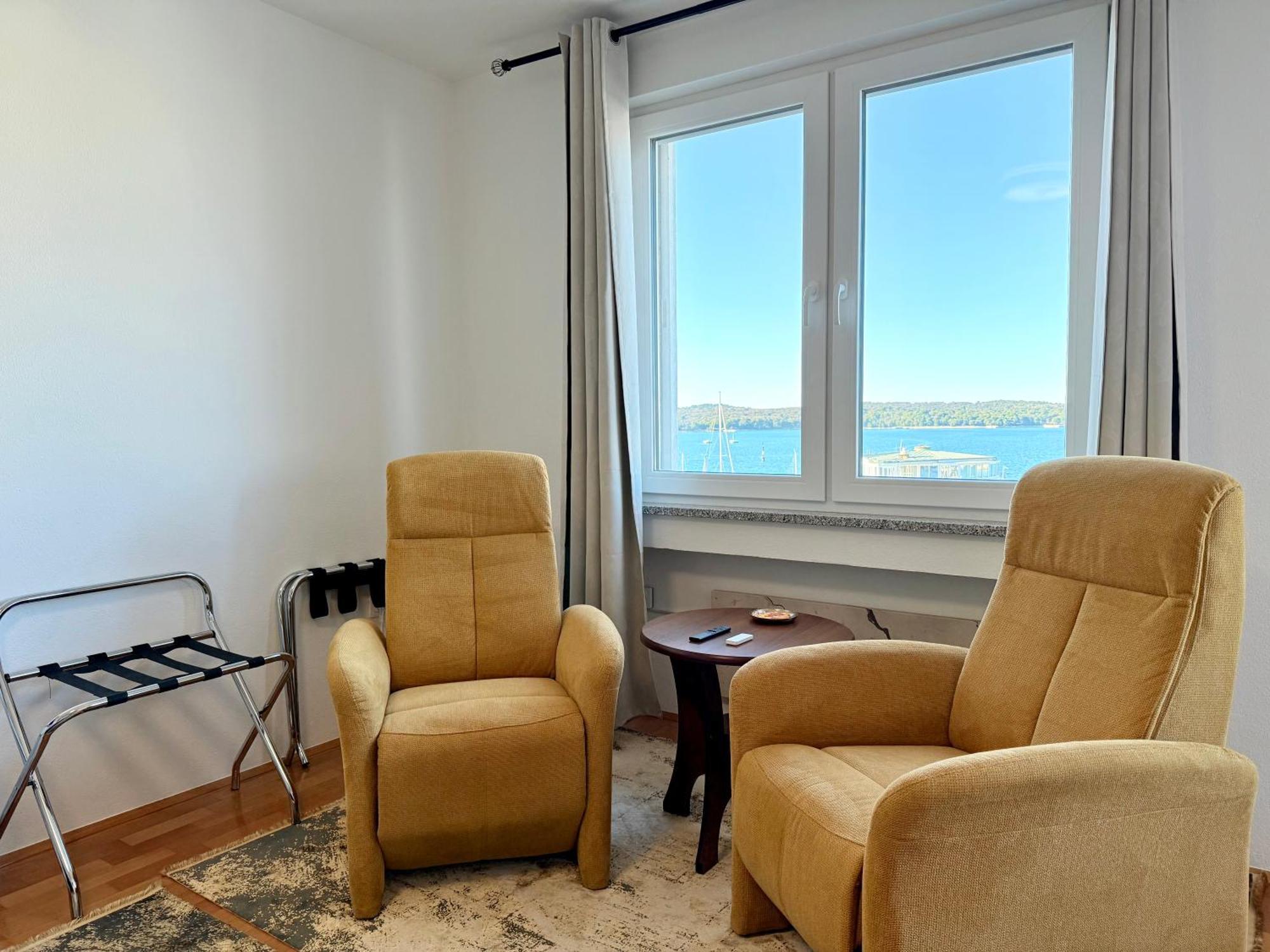 Studio Apartment Harbour Pula Exteriér fotografie